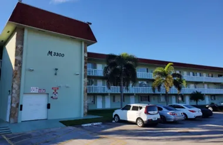 3300 SPRINGDALE BLVD APT 318, PALM SPRIN..., Palm Springs, FL 33461