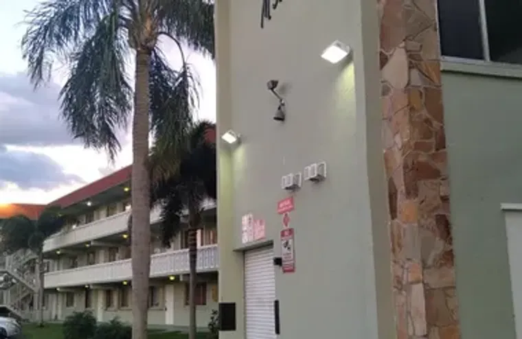 3300 SPRINGDALE BLVD 208, PALM SPRINGS, ..., Palm Springs, FL 33461