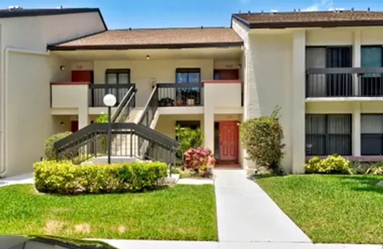 5153 OAK HILL LN 512, DELRAY BEACH, FL, ..., Delray Beach, FL 33484