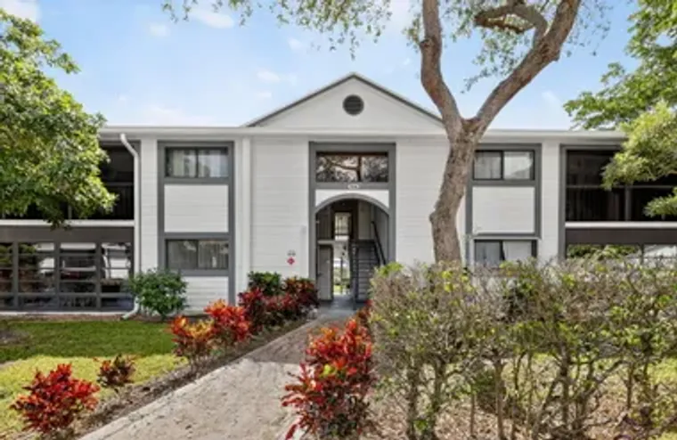 15453 LAKES OF DELRAY BLVD 207, DELRAY B..., Delray Beach, FL 33484