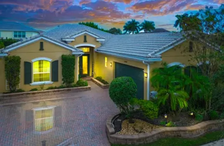 11400 SW HILLCREST CIR, PORT ST LUCIE, F..., Port St Lucie, FL 34987