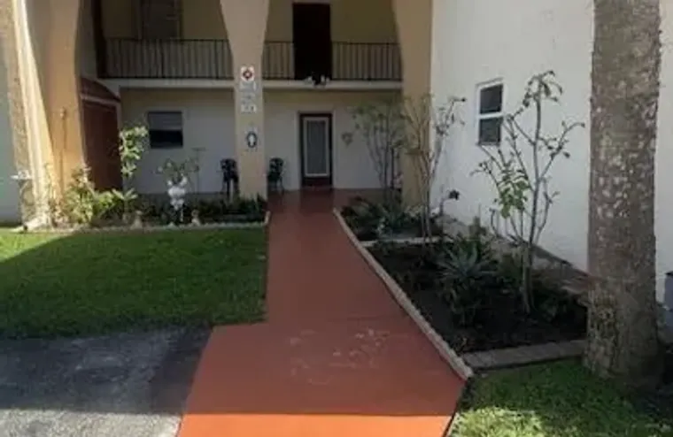 108 LAKE DORA DR, WEST PALM BEACH, FL, 3..., West Palm Beach, FL 33411