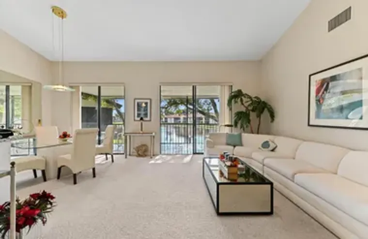 10247 N CIRCLE LAKE DR 201, BOYNTON BEAC..., Boynton Beach, FL 33437