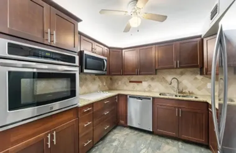 202 WELLINGTON A, WEST PALM BEACH, FL, 3..., West Palm Beach, FL 33417