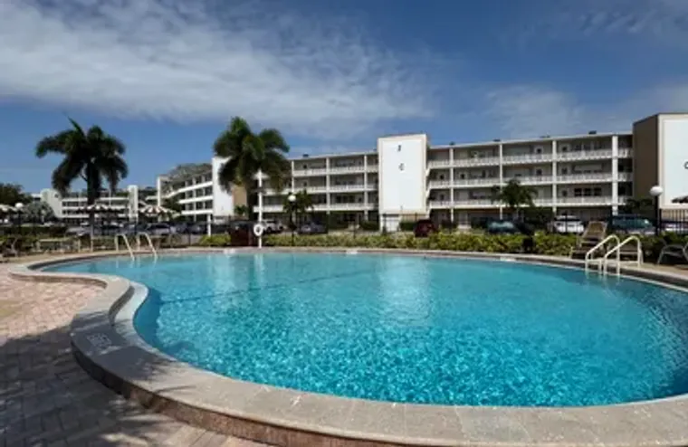 203 SOUTHAMPTON A A, WEST PALM BEACH, FL..., West Palm Beach, FL 33417