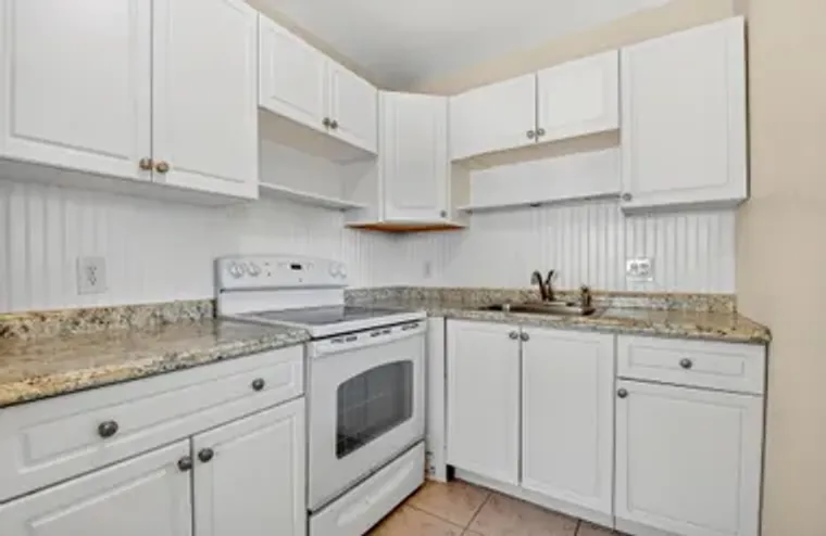 2880 LAKE OSBORNE DR 210, LAKE WORTH BEA..., Lake Worth Beach, FL 33461