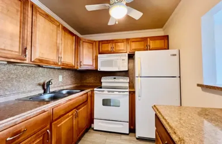 50 COVENTRY C C, WEST PALM BEACH, FL, 33..., West Palm Beach, FL 33417