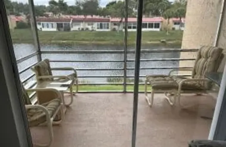 182 LAKE FRANCES DR, WEST PALM BEACH, FL..., West Palm Beach, FL 33411