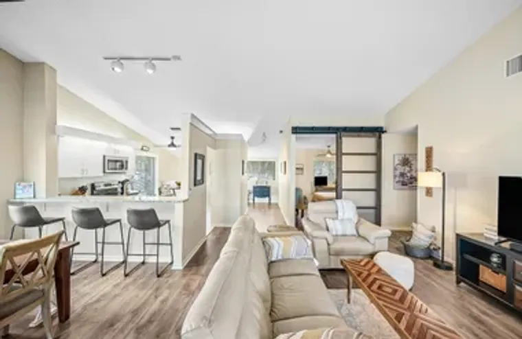 10423 S CIRCLE LAKE DR 202, BOYNTON BEAC..., Boynton Beach, FL 33437