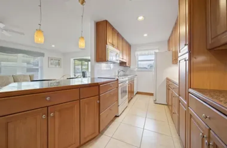 275 HIGH POINT CT D, BOYNTON BEACH, FL, ..., Boynton Beach, FL 33435