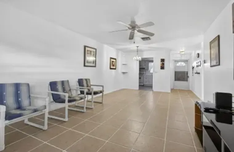 2833 CROSLEY DR C, WEST PALM BEACH, FL, ..., West Palm Beach, FL 33415
