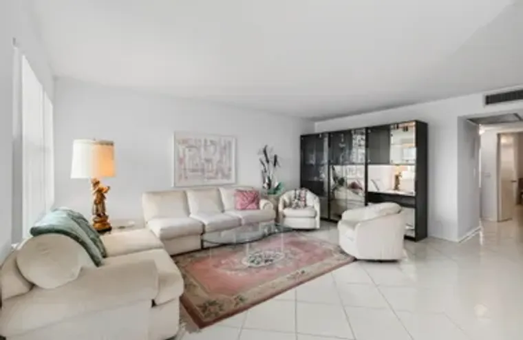 3028 GUILDFORD B B, BOCA RATON, FL, 3343..., Boca Raton, FL 33434