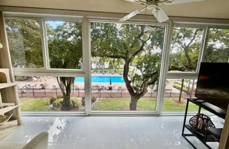 2004 GRANADA DR M3, COCONUT CREEK, FL, 3..., Coconut Creek, FL 33066