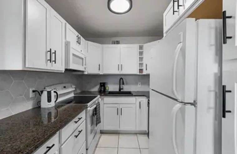 227 DORCHESTER J J, WEST PALM BEACH, FL,..., West Palm Beach, FL 33417