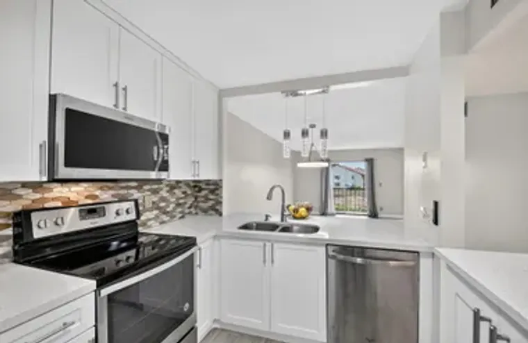 7142 GOLF COLONY CT 206, LAKE WORTH, FL,..., Lake Worth, FL 33467