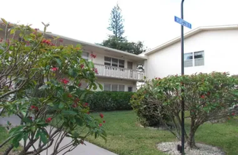 129 NORWICH F, WEST PALM BEACH, FL, 3341..., West Palm Beach, FL 33417