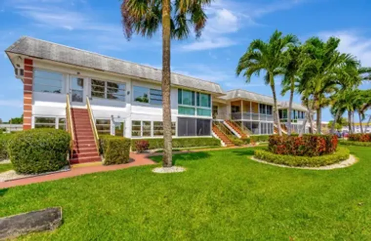 52 PLYMOUTH F, WEST PALM BEACH, FL, 3341..., West Palm Beach, FL 33417