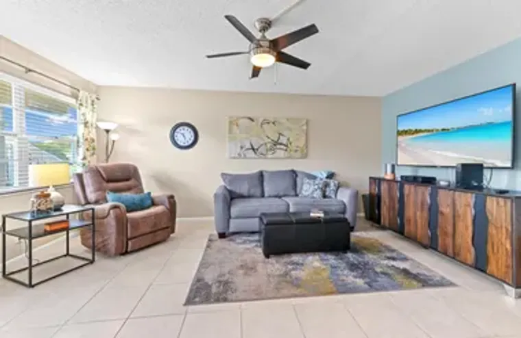 196 GRANTHAM F 196, DEERFIELD BEACH, FL,..., Deerfield Beach, FL 33442