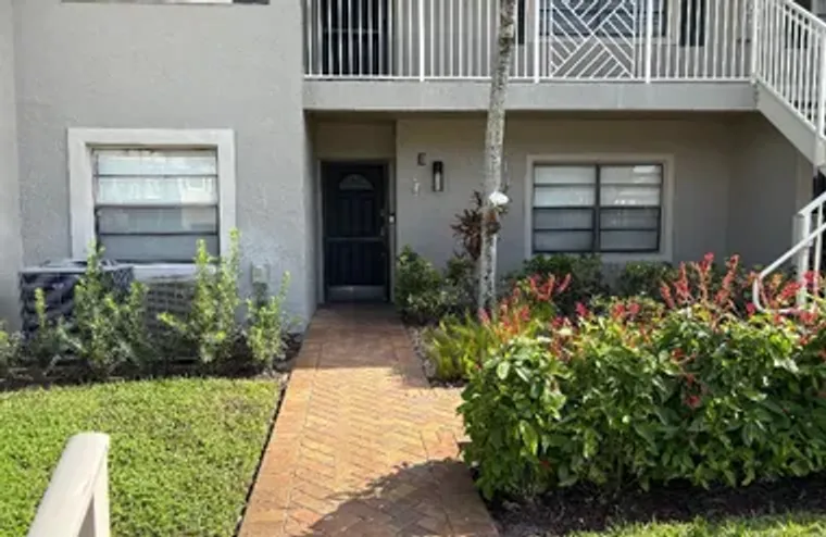 50 STRATFORD LN W E, BOYNTON BEACH, FL, ..., Boynton Beach, FL 33436