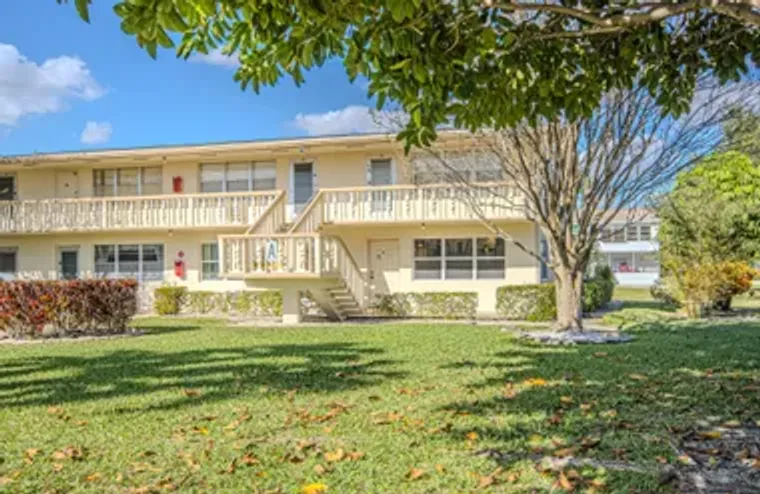 13 NORTHAMPTON A A, WEST PALM BEACH, FL,..., West Palm Beach, FL 33417