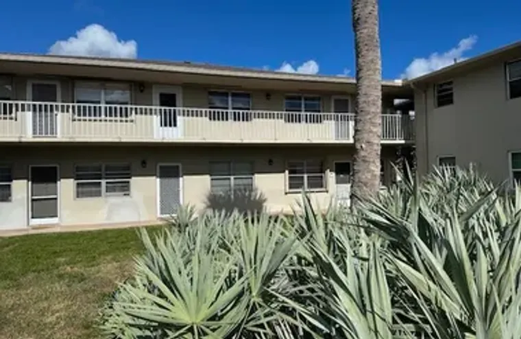 14 LAKE VISTA TRL APT 104, PORT ST LUCIE..., Port St Lucie, FL 34952