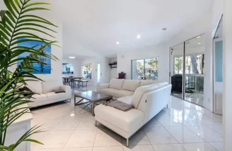 7485 GLENDEVON LN 1105, DELRAY BEACH, FL..., Delray Beach, FL 33446