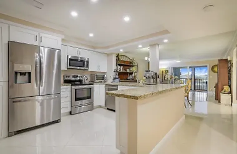 7286 HUNTINGTON LN 204, DELRAY BEACH, FL..., Delray Beach, FL 33446