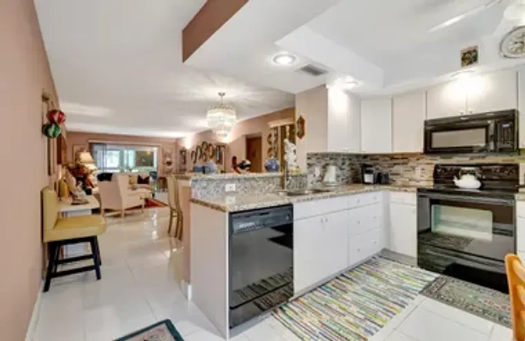 2403 ANTIGUA CIR D2, COCONUT CREEK, FL, ..., Coconut Creek, FL 33066