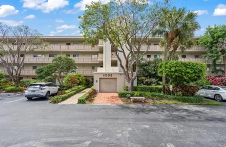 6585 KENSINGTON LN APT 204, DELRAY BEACH..., Delray Beach, FL 33446