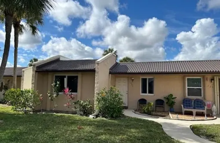 225 LAKE MERYL DR, WEST PALM BEACH, FL, ..., West Palm Beach, FL 33411