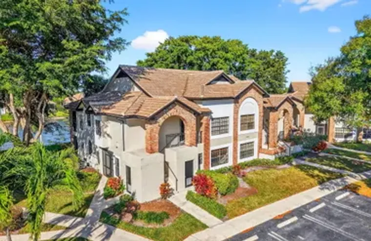 8065 ABERDEEN DR APT 101, BOYNTON BEACH,..., Boynton Beach, FL 33472