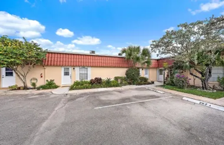 292 CAPE COD CIR B, LAKE WORTH, FL, 3346..., Lake Worth, FL 33467