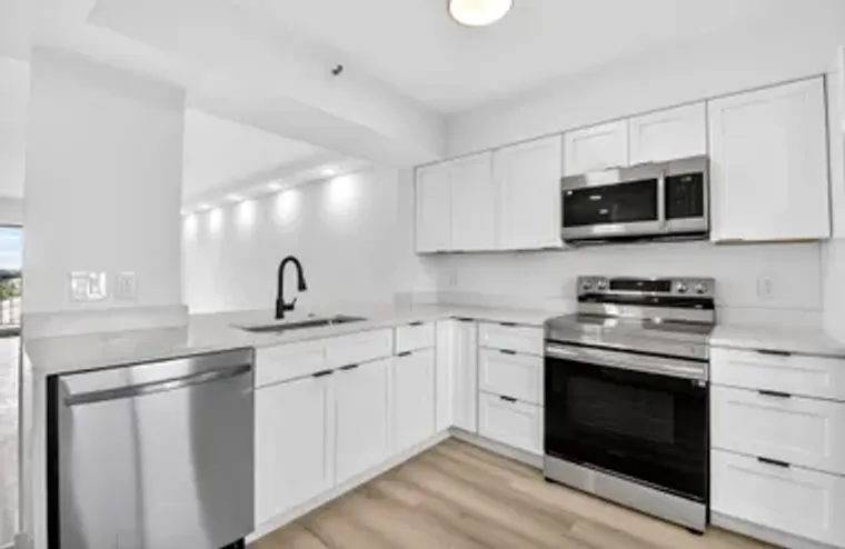 6866 HUNTINGTON LN 707, DELRAY BEACH, FL..., Delray Beach, FL 33446