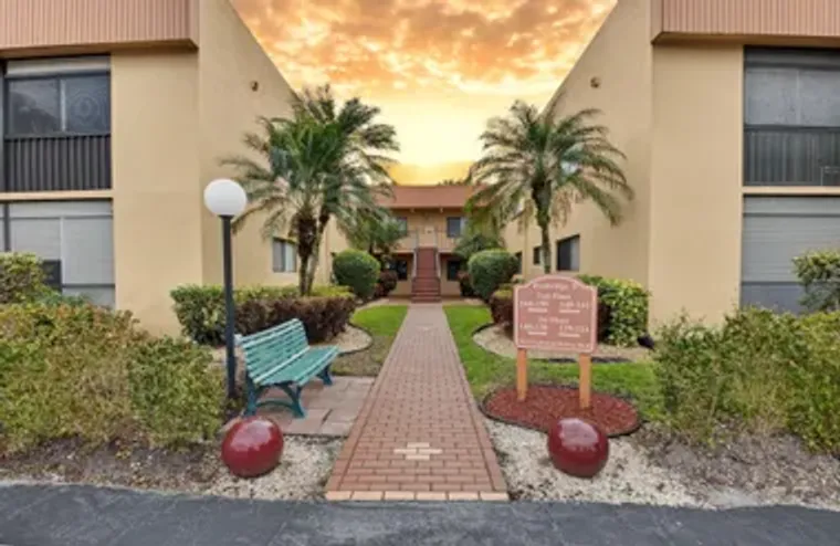 15216 LAKES OF DELRAY BLVD APT 152, DELR..., Delray Beach, FL 33484