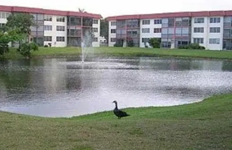 681 S HOLLYBROOK DR 105, PEMBROKE PINES,..., Pembroke Pines, FL 33025