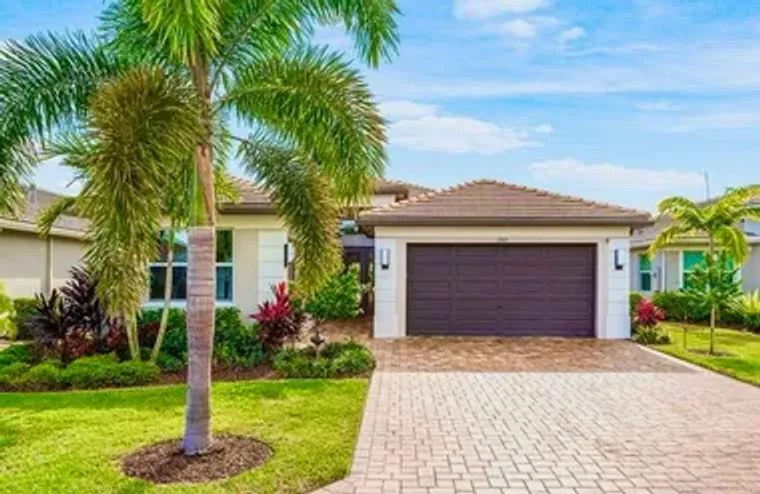 11909 SW CORAL COVE PKWY, PORT ST LUCIE,..., Port St Lucie, FL 34987