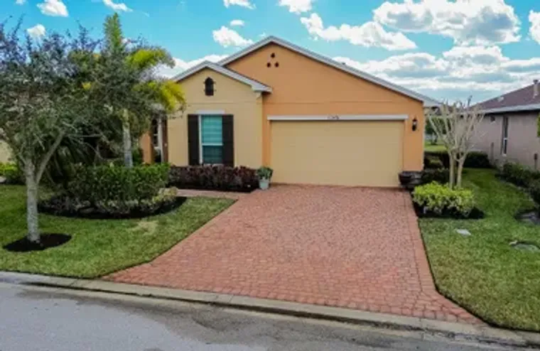 12431 SW WEEPING WILLOW AVE, PORT ST LUC..., Port St Lucie, FL 34987