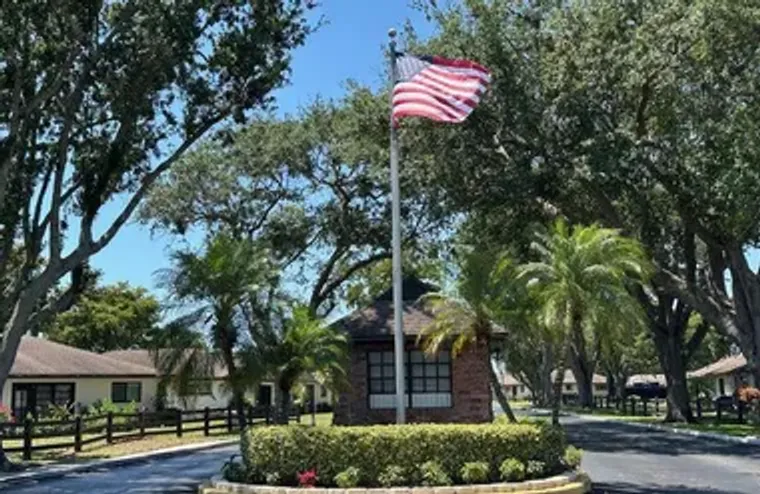 4948 EQUESTRIAN CIR B, BOYNTON BEACH, FL..., Boynton Beach, FL 33436