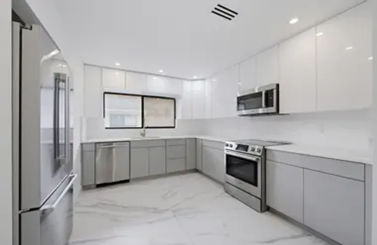 15378 LAKES OF DELRAY BLVD 33, DELRAY BE..., Delray Beach, FL 33484