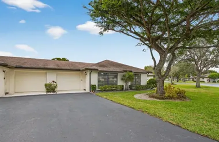 10397 EQUESTRIAN DR B, BOYNTON BEACH, FL..., Boynton Beach, FL 33436