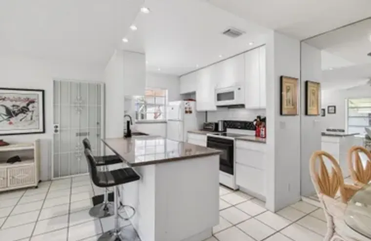 1327 HIGH POINT WAY D, DELRAY BEACH, FL,..., Delray Beach, FL 33445