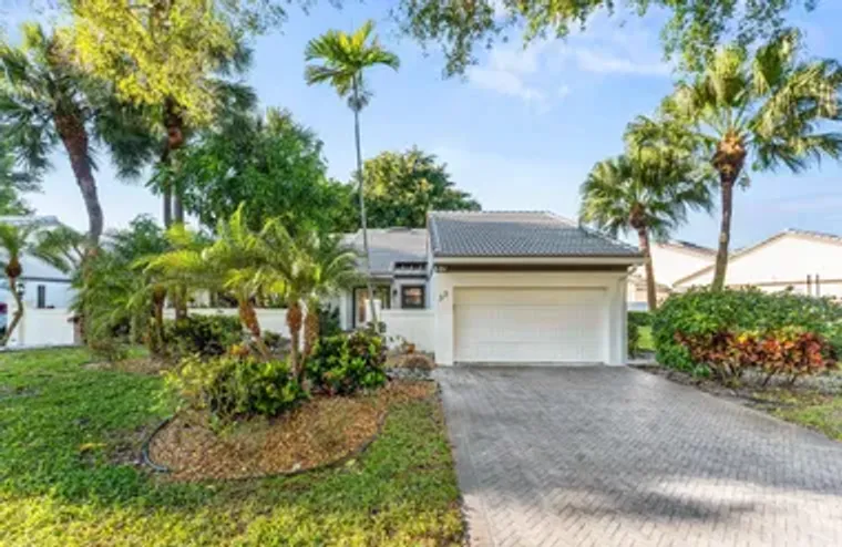 37 CLUBHOUSE LN, BOYNTON BEACH, FL, 3343..., Boynton Beach, FL 33436