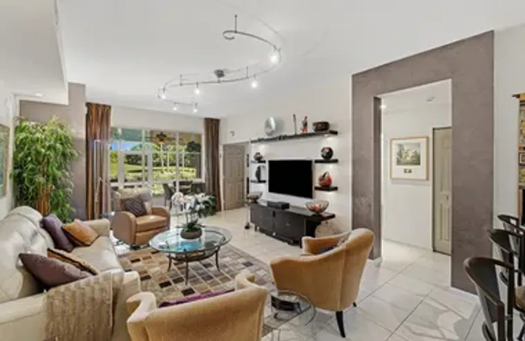 12498 CRYSTAL POINTE DR UNIT 102, BOYNTO..., Boynton Beach, FL 33437