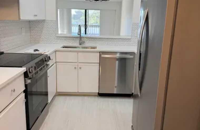 5021 OAK HILL LN 123, DELRAY BEACH, FL, ..., Delray Beach, FL 33484