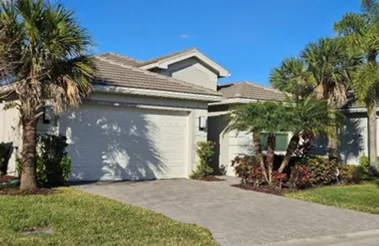 11087 SW CARRIAGE HILL LN, PORT ST LUCIE..., Port St Lucie, FL 34987