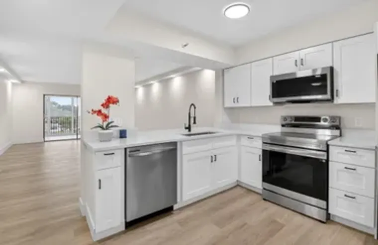 14475 STRATHMORE LN APT 305, DELRAY BEAC..., Delray Beach, FL 33446