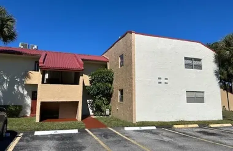 239 GOLDEN RIVER DR, WEST PALM BEACH, FL..., West Palm Beach, FL 33411