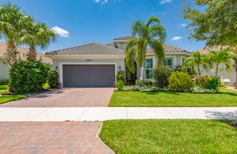 10009 SW CORAL TREE CIR, PORT ST LUCIE, ..., Port St Lucie, FL 34987