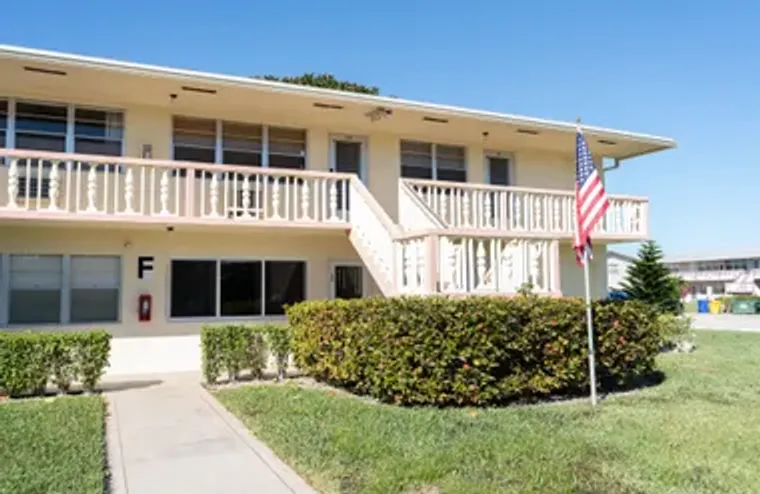 131 EASTHAMPTON F F, WEST PALM BEACH, FL..., West Palm Beach, FL 33417