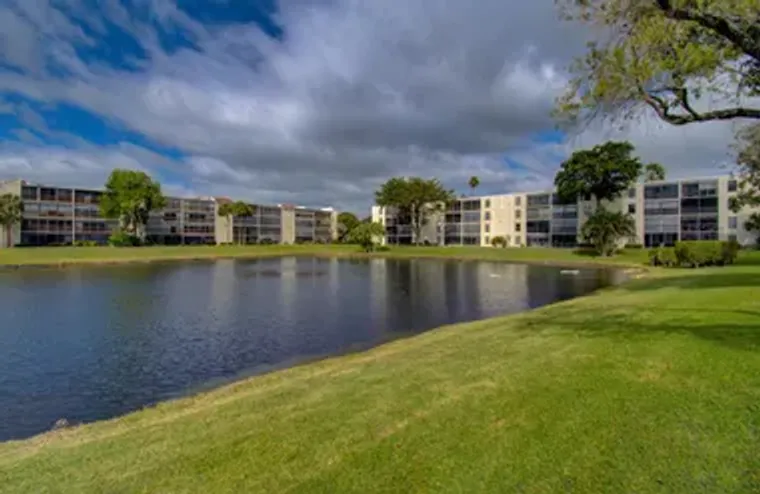 6585 KENSINGTON LN 307, DELRAY BEACH, FL..., Delray Beach, FL 33446